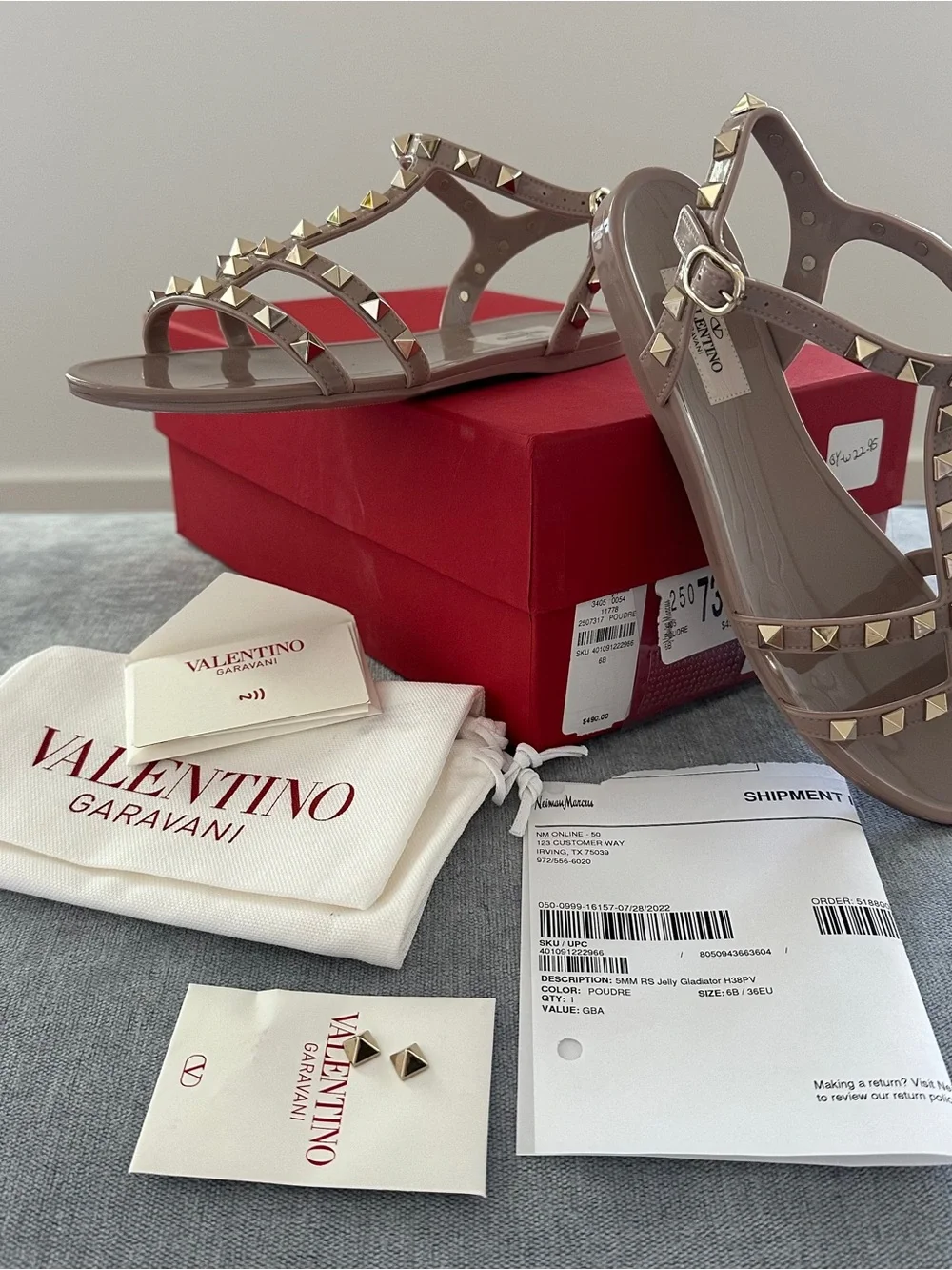 Valentino Garavani Rockstud T-Strap Rubber Sandals - Picture 2 of 6